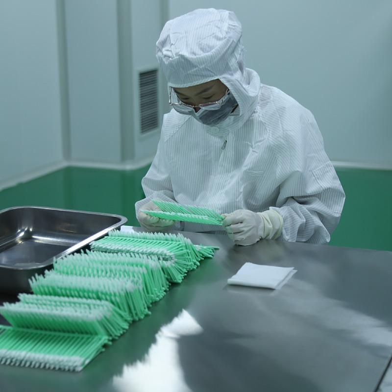 Good Quality Free Samples Disposable Lint Free 6.3" Long Handle Clean Room Swab For Electronics Industry